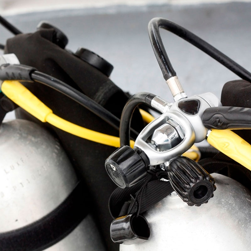 Equipo de buceo